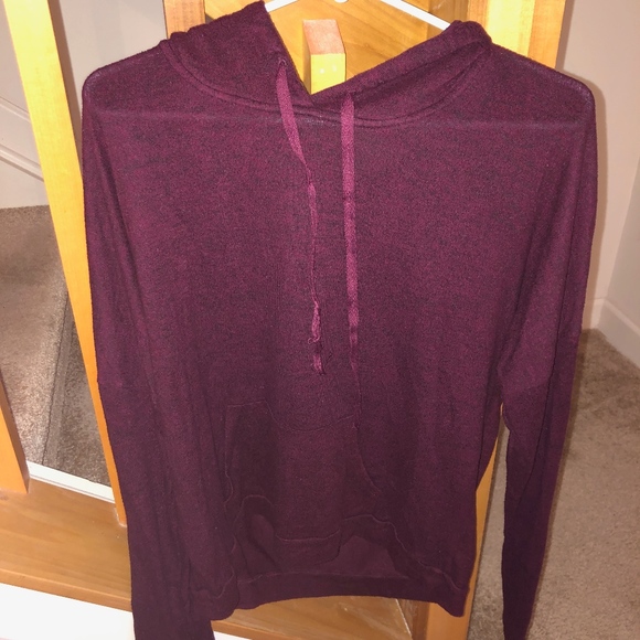 BRANDY MELVILLE Sweatshirt - Picture 1 of 3